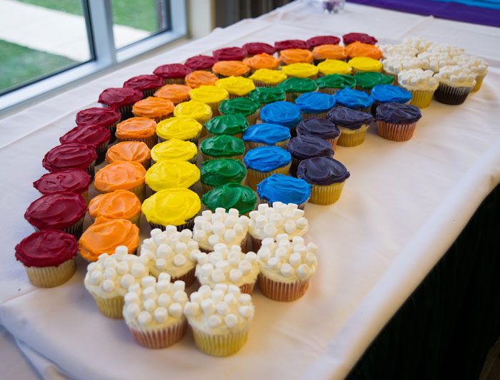 rainbow cupcakes