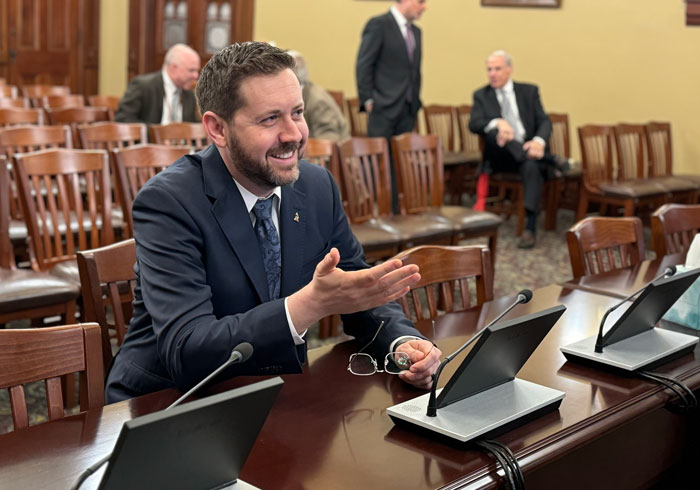 Jeff Becker ‘01 and Matt Glavin ‘01 are the minds behind Illinois' new AI regulation that's setting a standard for states across the country.