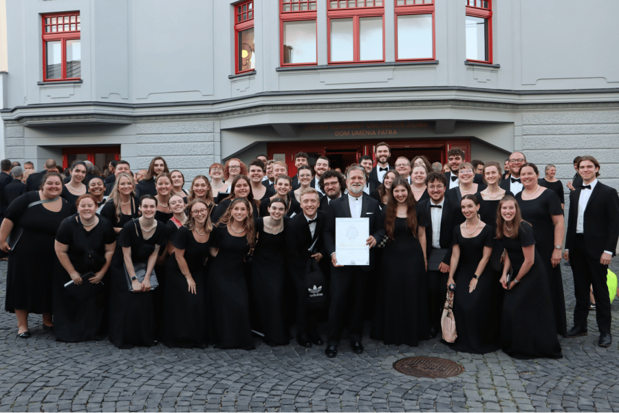 cochoir members of IWU Collegiate Choir with Scott Ferguson in Slovakia