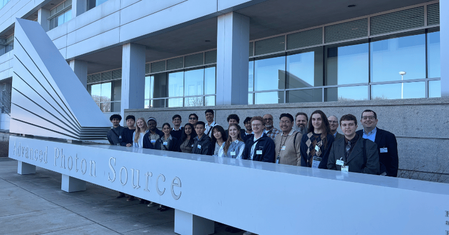 Illinois Wesleyan students and professors outside Argonne Laboratory