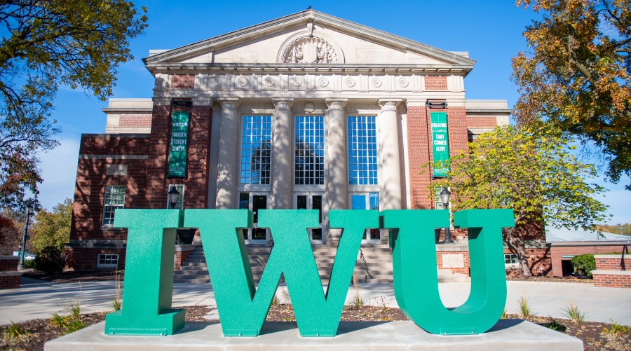 IWU letters in front of the Hansen Student Center