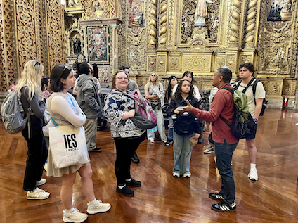 IWU class on a museum-tour in Ecuador.