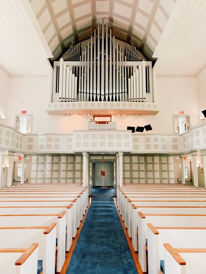 Evelyn Chapel organ